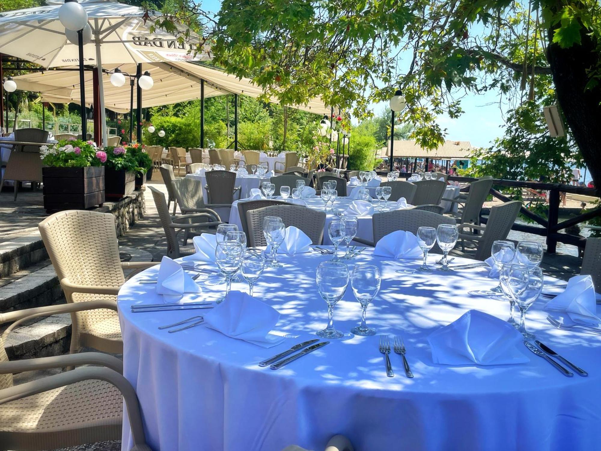 Hotel Metropol - Metropol Lake Resort Lagadin Exterior photo