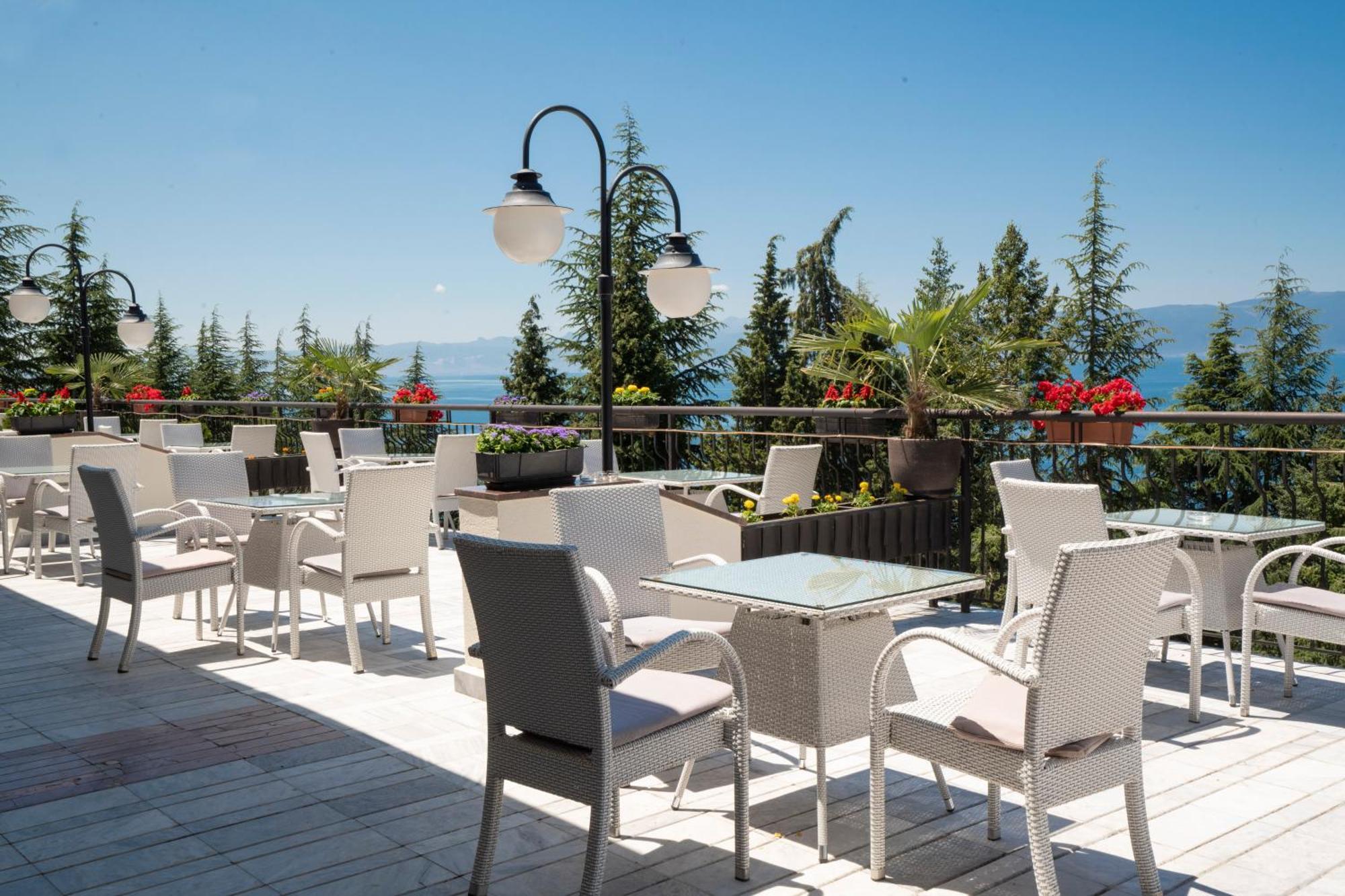 Hotel Metropol - Metropol Lake Resort Lagadin Exterior photo