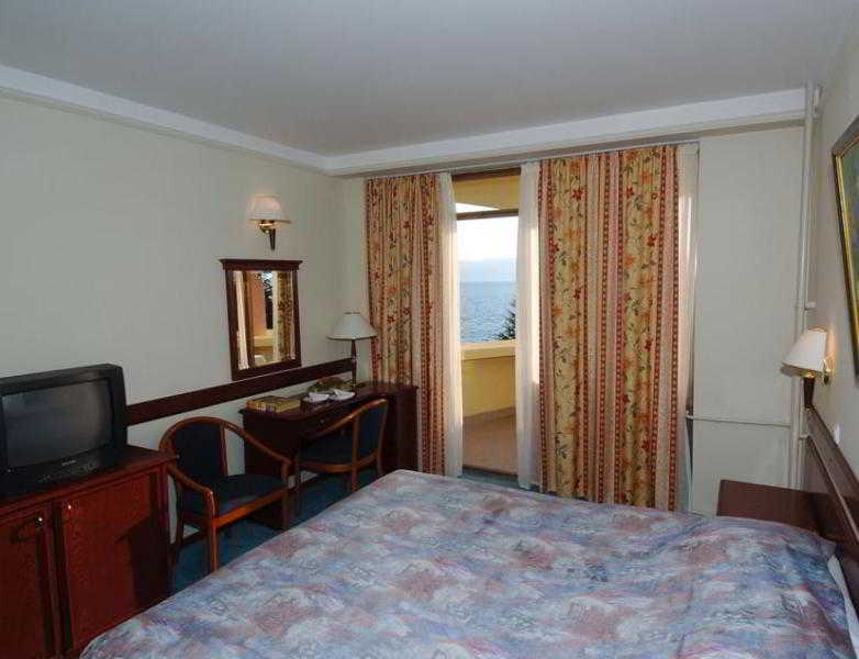 Hotel Metropol - Metropol Lake Resort Lagadin Exterior photo
